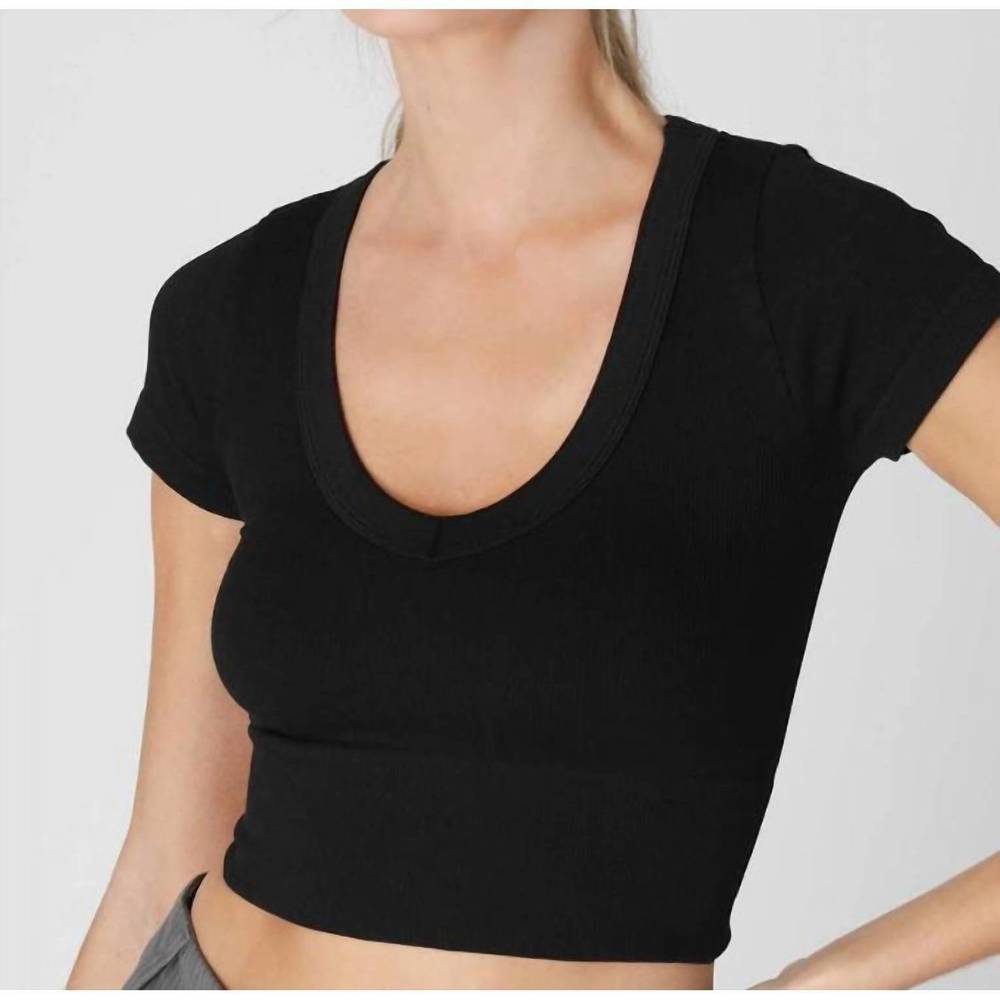 NEW NIKIBIKI seamless ribbed v neck crop tee in black